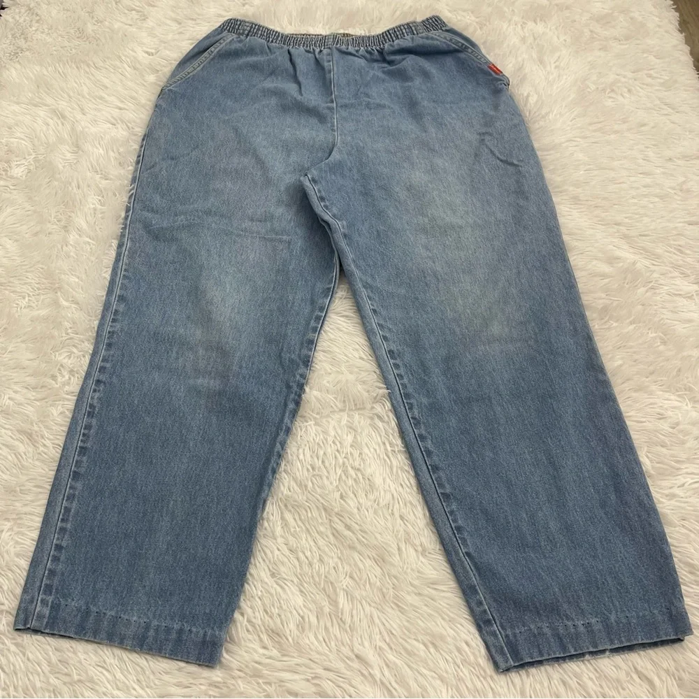 BRITTANIA, WOMENS DENIM PULL ON JEANS. SIZE 16 R, GOOD CONDITION, PREOWNED
